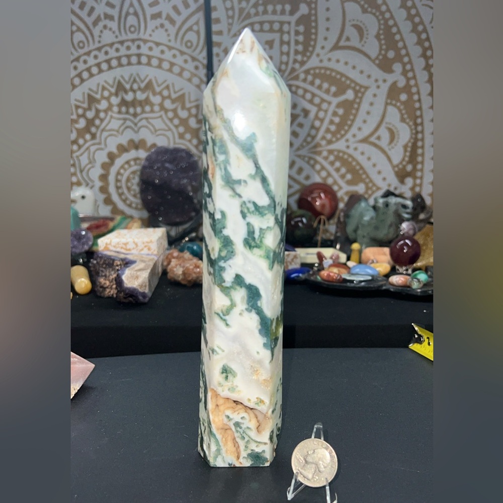 Gorgeous 9in moss agate tower